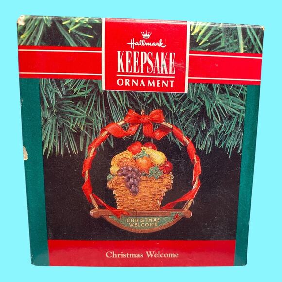 Vtg 1991 Christmas Welcome Handcrafted Hallmark Christmas Ornament Wreath - Picture 2 of 6